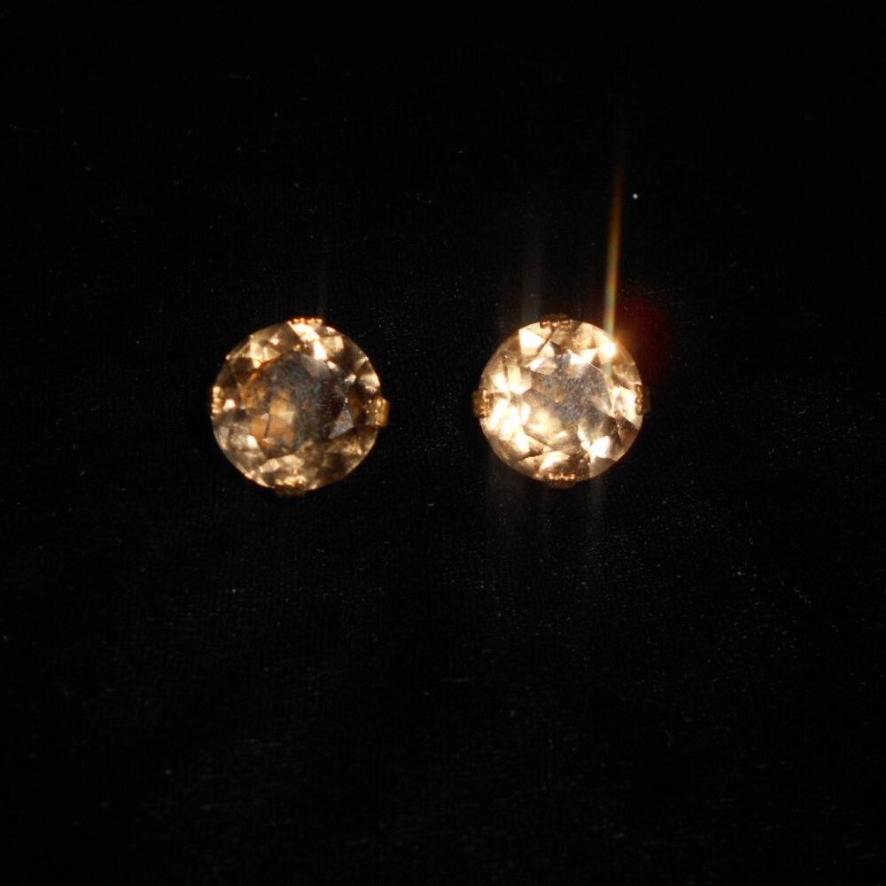 ***SOLD** Vintage Topaz Crystal Faceted Glass Clip Earrings